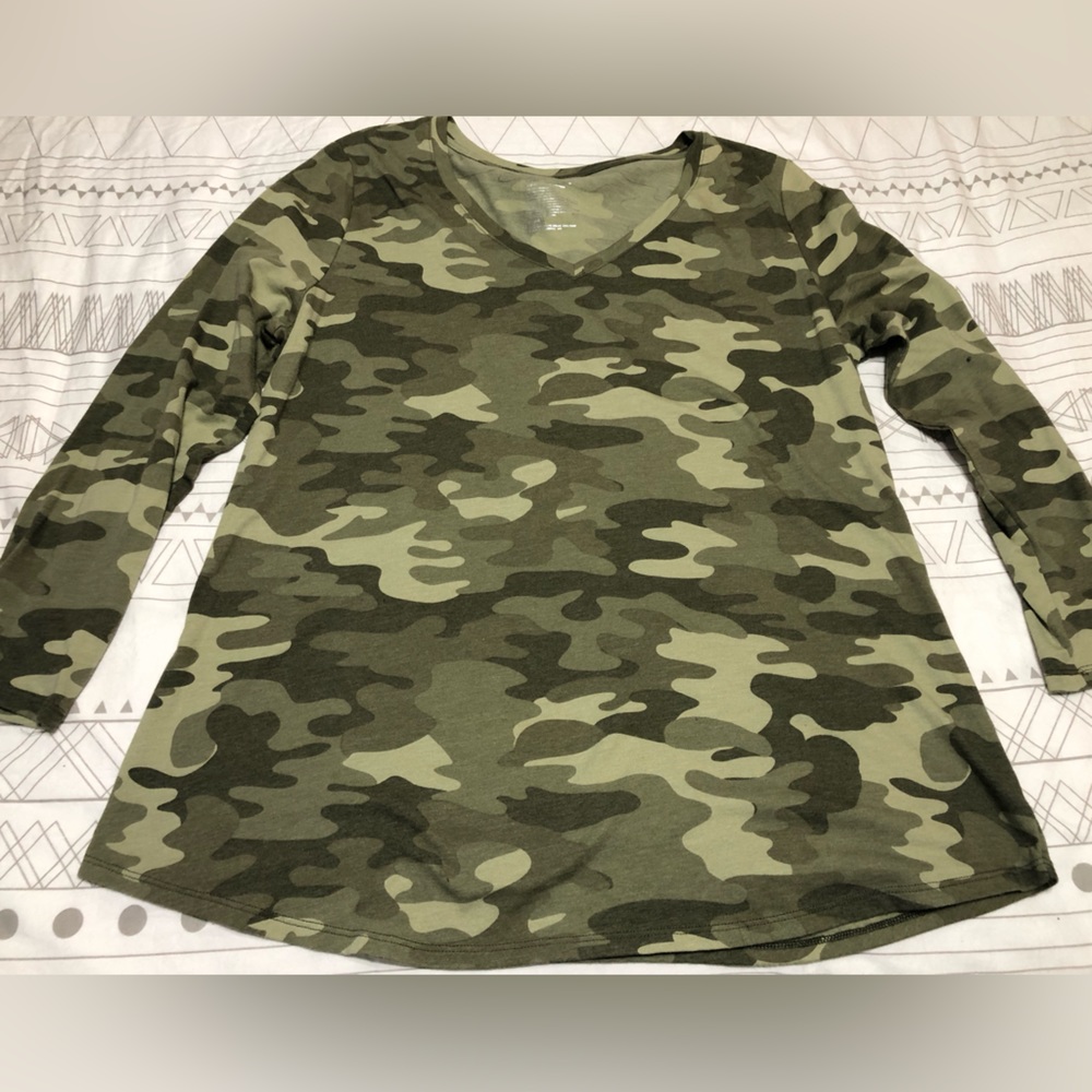 Time And Tru Camo Tee